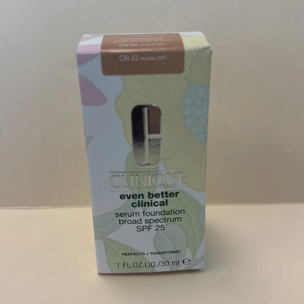 CLINIQUE Even Better Serum Foundation Broad Spectrum SPF25 CN52 MF Neutral $48
